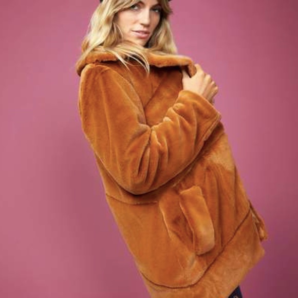 NWT PUMPKIN SPICE FUR COAT BY MINKPINK - Picture 5 of 8